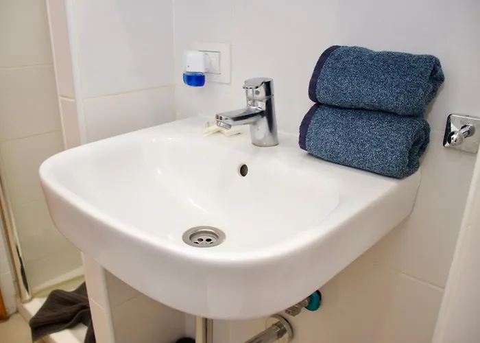 Harbor Ocean View 公寓 *